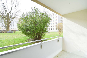Balkon - Blick ins Grüne